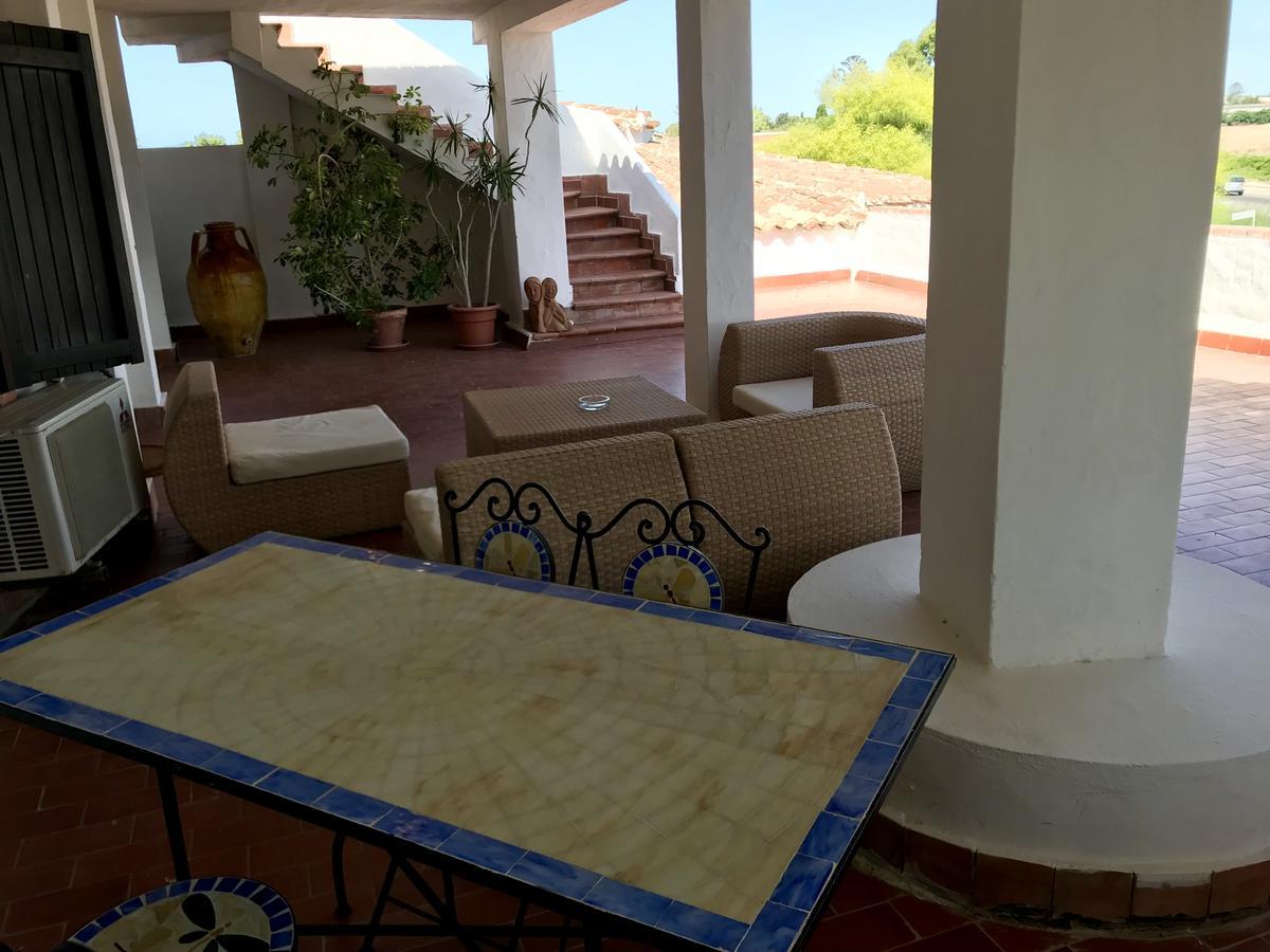 Hotel Su Meriagu Capitana Kültér fotó